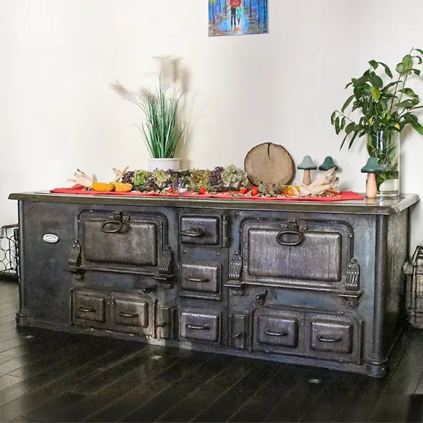 Alter gußeisener Ofen in der Tagespflege "Im Baumhof" in Engelskirchen-Ründeroth